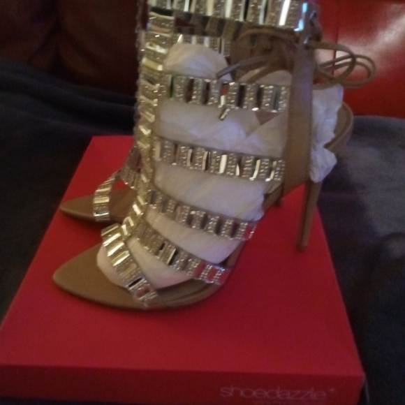 Shoes - Picture 2 of 2